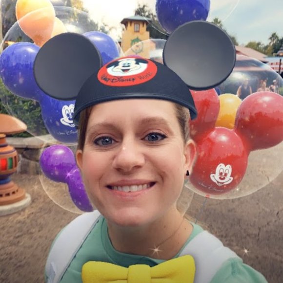 Meet your Posher, Kelli - Picture 3 of 3